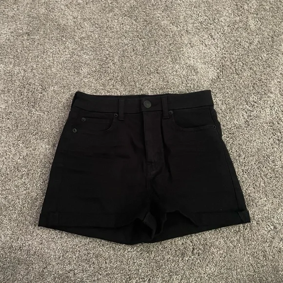 American Eagle Outfitters Ne(x)t Level Stretch High Waist Black Shorts, size 6 - Picture 1 of 4